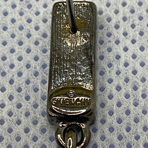 Givenchy Dangle Ear Rings - Picture 5 of 5